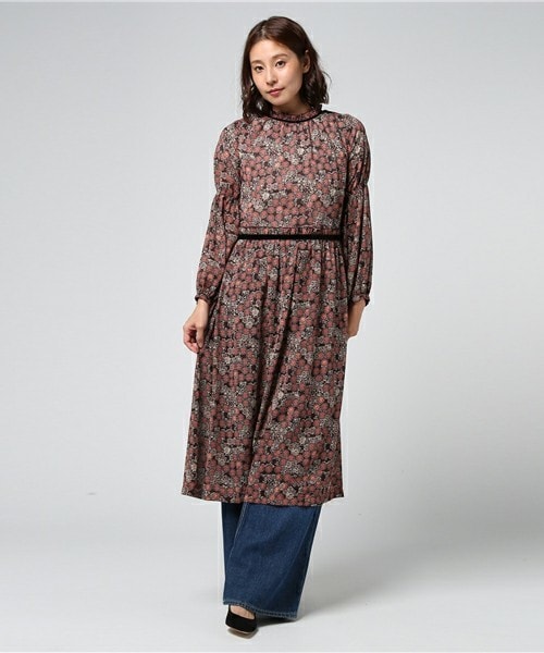 archives（アルシーヴ）の「2WAY花柄ワンピース（ワンピース・レディース・チャコールグレー/ブラウン・MEDIUM）」の2枚目の写真