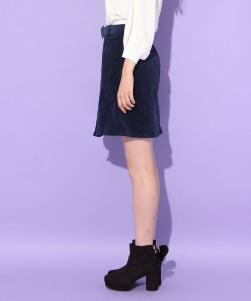 Heather（ヘザー）の「コーデュロイラップスカート（スカート・ブラウン/ネイビー/ライラック）」の7枚目の写真