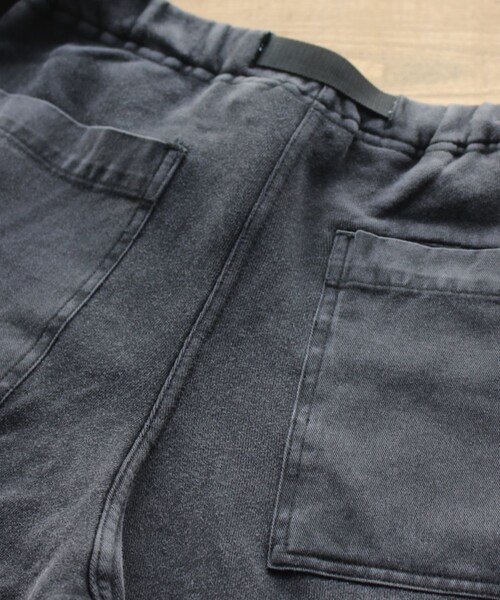 Gramicci（グラミチ）の「【US ONLINE】PRE-ORDER ポイント3倍GRAMICCI/グラミチ SWEAT NARROW RIB PANTS Men's（パンツ・メンズ・BLACK/GREY/TAN/NAVY・S/M/L）」の6枚目の写真