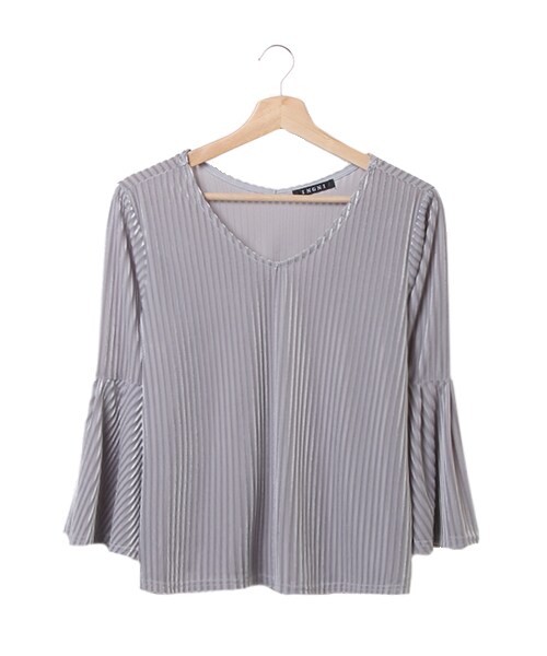 INGNI(イング)の「【秋の新作】ストライプベロア袖タック/トップス(トップス・レディース・グレー/クロ/ピンク/ボルドー・M)」の8枚目の写真