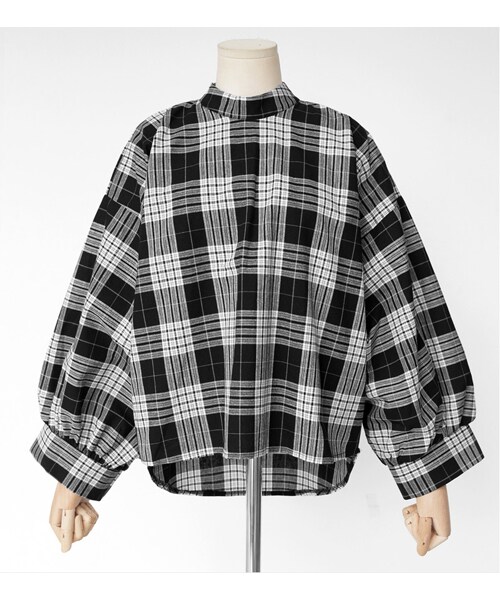 DHOLIC(ディーホリック)の「モックネックチェックパターンシャツ(シャツ/ブラウス・レディース・レッド/その他/ブラック・FREE)」の2枚目の写真