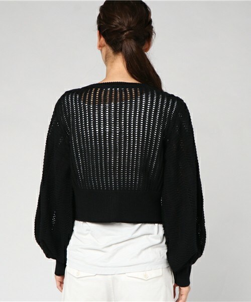 archives（アルシーヴ）の「スカシ柄Ｂｉｇ袖カーデ（ニット/セーター・レディース・アイボリー/ブラック/レッド・MEDIUM）」の6枚目の写真