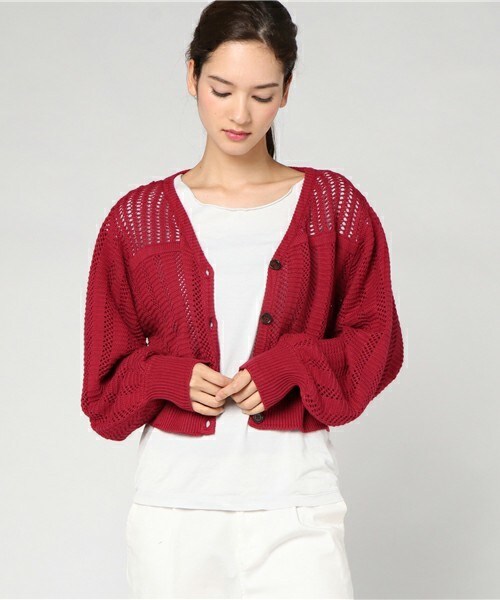 archives（アルシーヴ）の「スカシ柄Ｂｉｇ袖カーデ（ニット/セーター・レディース・アイボリー/ブラック/レッド・MEDIUM）」の3枚目の写真