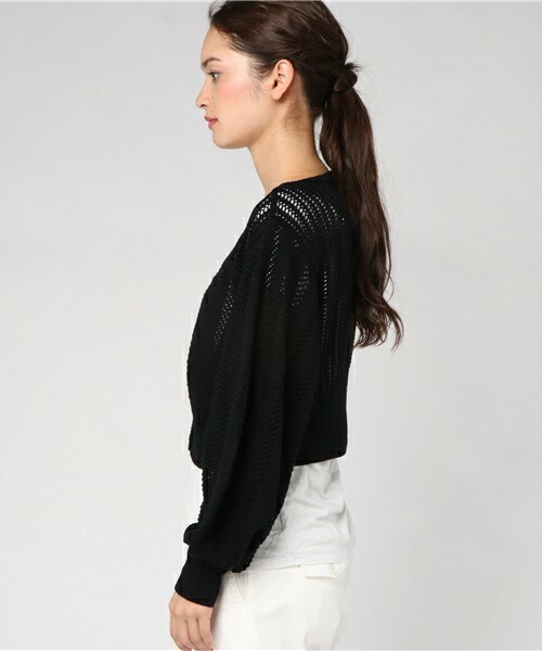 archives（アルシーヴ）の「スカシ柄Ｂｉｇ袖カーデ（ニット/セーター・レディース・アイボリー/ブラック/レッド・MEDIUM）」の5枚目の写真