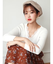 KORMARCH | スカラップレースVネックニットトップス(ニット/セーター)