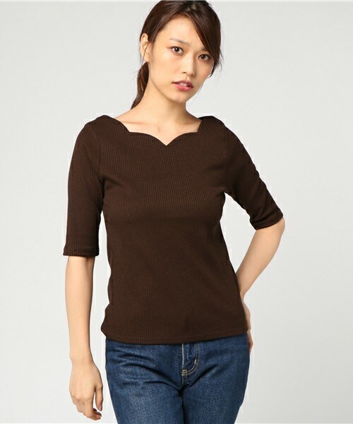 Doux archives（ドゥアルシーヴ）の「スカラッププルオーバー（Tシャツ/カットソー・レディース・オフホワイト/ブラック/チャコールグレー/ブラウン/グリーン/パープル・MEDIUM）」の4枚目の写真