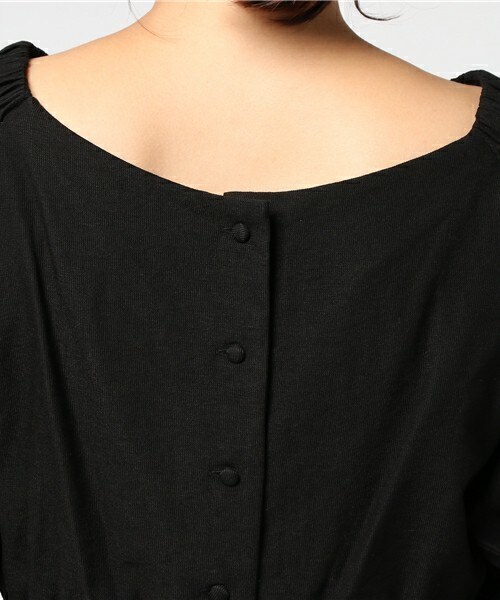 archives（アルシーヴ）の「釦付き3Wayブラウス（シャツ/ブラウス・レディース・オフホワイト/ブラック/レッド系その他・MEDIUM）」の8枚目の写真