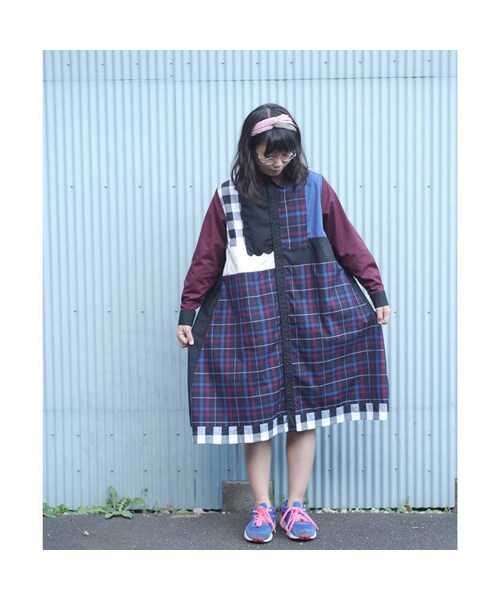 NIRAME.CO(ニラメッコ)の「れがーろわんーぴシャツ(ワンピース・レディース・その他)」の2枚目の写真