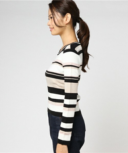 archives（アルシーヴ）の「マルチボーダーニットプルオーバー（ニット/セーター・レディース・ブラック/ベージュ/ネイビー・MEDIUM）」の5枚目の写真