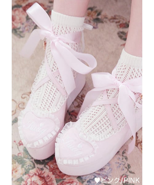 Bobon21（ボボンニジュウイチ）の「ハートSAWGレースアップパンプス-全４色-（パンプス・レディース・レッド/パープル/ピンク/ブラック・21.5 - 24.5 cm）」の4枚目の写真