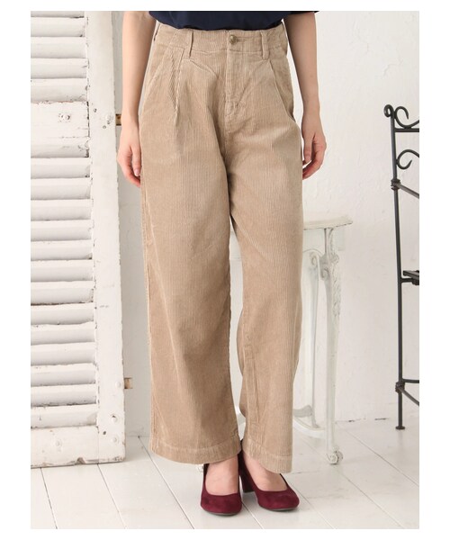 earth music&ecology(アースミュージックアンドエコロジー)の「USA COTTONコーデュロイパンツ(タックワイド)(パンツ・ピンク/ベージュ/ネイビー・S/M/L)」の13枚目の写真