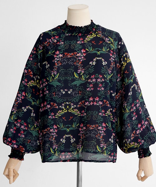 DHOLIC（ディーホリック）の「フローラルパターンシャーリングブラウス（シャツ/ブラウス・レディース・ブラック/ブルー・FREE）」の2枚目の写真