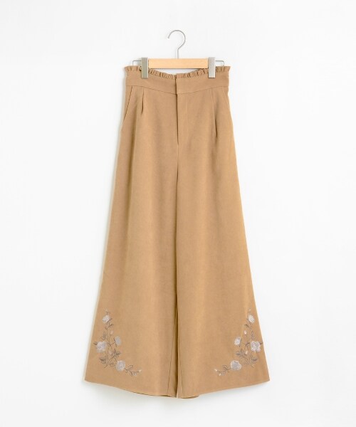 MAJESTIC LEGON(マジェスティックレゴン)の「裾刺しゅうワイドパンツ(パンツ・レディース・キャメル/ピンク/ネイビー・S/M)」の5枚目の写真