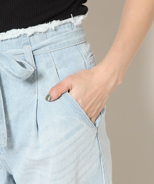 PAGEBOY（ページボーイ）の「トモリボン付きデニムワイドパンツ（パンツ・ライトブルー/ブルー/インディゴ）」の12枚目の写真