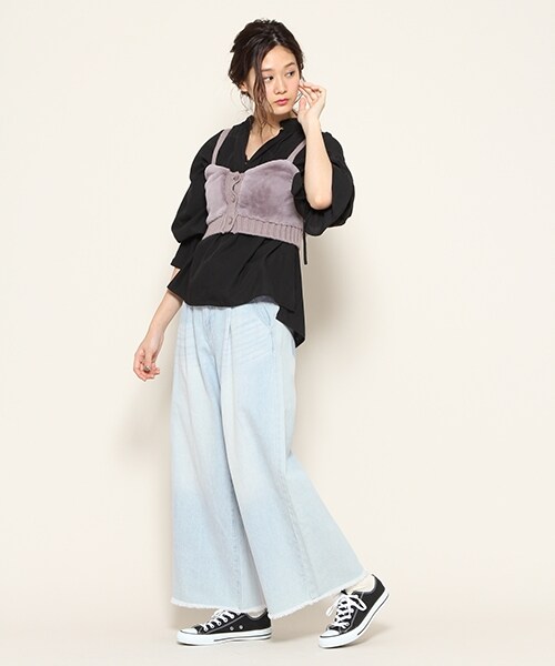 PAGEBOY（ページボーイ）の「トモリボン付きデニムワイドパンツ（パンツ・ライトブルー/ブルー/インディゴ）」の4枚目の写真