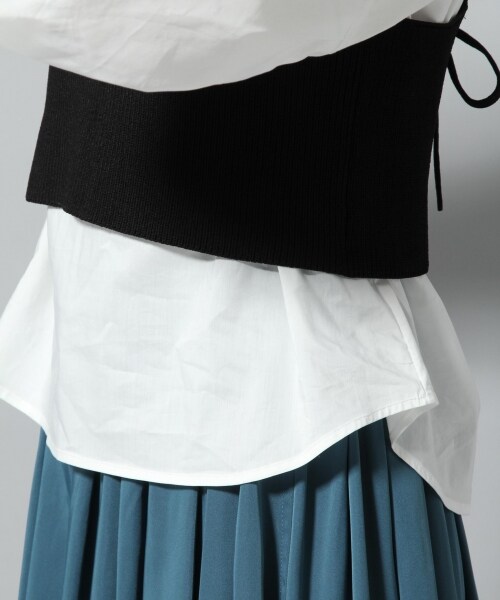 Andemiu（アンデミュウ）の「ニットキャミブラウスＳＥＴ（トップス・グレー/ブラック/キャメル）」の13枚目の写真