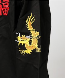 unrelaxing（アンリラクシング）の「オーバーサイズ刺繍ベトナム