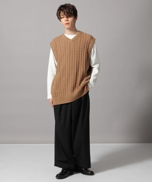 HARE（ハレ）の「BIGニットベスト（トップス・ベージュ/ネイビー/パープル）」の4枚目の写真