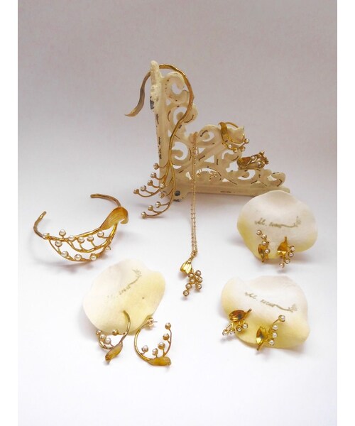 m.soeur(エムスール)の「スズランのフープピアス* Gold(ピアス(両耳用)・レディース・その他)」の7枚目の写真