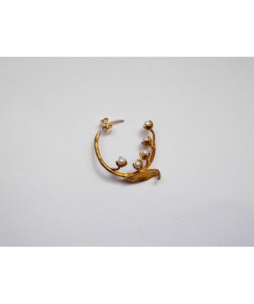 m.soeur(エムスール)の「スズランのフープピアス* Gold(ピアス(両耳用)・レディース・その他)」の4枚目の写真