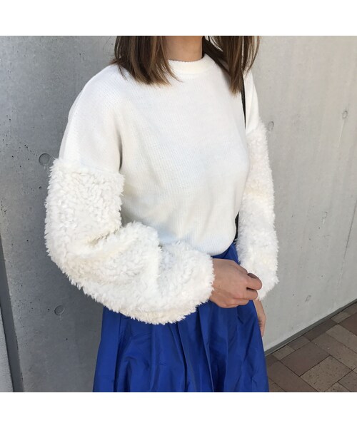 copine（コピン）の「再入荷！袖が可愛いふわふわフェイクファーボリュームスリーブプルオーバー（4color）（ニット/セーター・レディース・その他）」の4枚目の写真