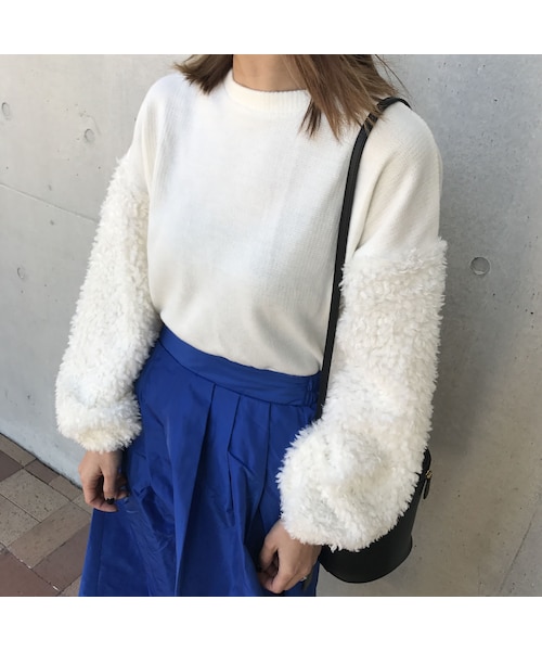 copine（コピン）の「再入荷！袖が可愛いふわふわフェイクファーボリュームスリーブプルオーバー（4color）（ニット/セーター・レディース・その他）」の3枚目の写真