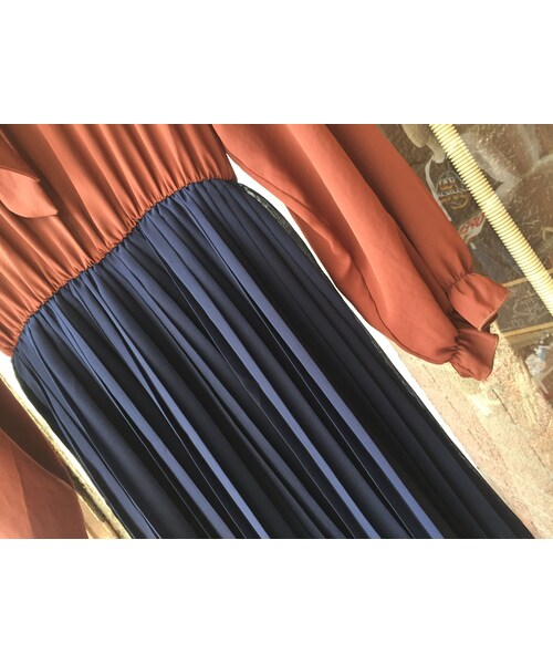 USED（ユーズド）の「バイカラーワンピース（ワンピース・レディース・その他）」の6枚目の写真