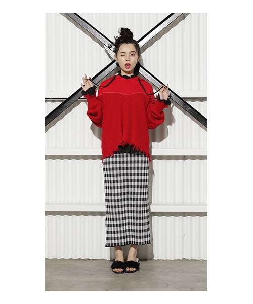 CHEER CLOSET（チアクローゼット）の「【るうこ】カットコンビニットパーカー（パーカー・レディース・グレー/レッド/ブラック/ホワイト・F）」の4枚目の写真