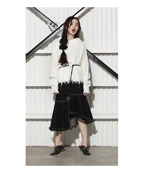 CHEER CLOSET（チアクローゼット）の「【るうこ】カットコンビニットパーカー（パーカー・レディース・グレー/レッド/ブラック/ホワイト・F）」の2枚目の写真