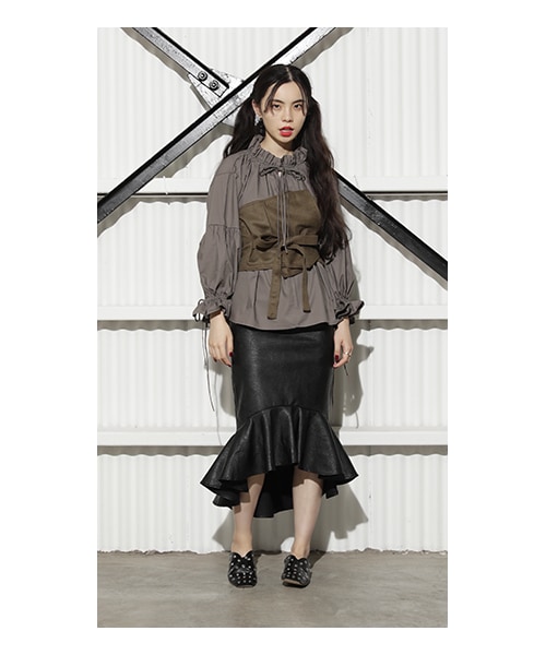 CHEER CLOSET（チアクローゼット）の「【るうこ】ギャザーフリルロングスリーブシャツ（シャツ/ブラウス・レディース・ホワイト/グレー/ブラック・F）」の3枚目の写真