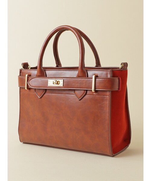 31 Sons de mode（トランテアン　ソン　ドゥ　モード）の「ベルトスクエアバッグ（バッグ・レディース・キャメル/レッド/グリーン・フリー）」の10枚目の写真