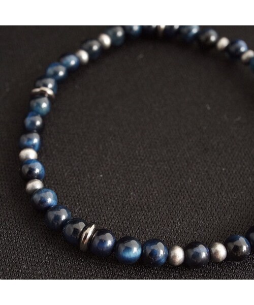 KiRi（キリ）の「JMBRY Unisex ブレスレット -リズム-（ブレスレット・レディース・グリーン/レッド/ブルー/ブラック/シルバー・Free）」の3枚目の写真