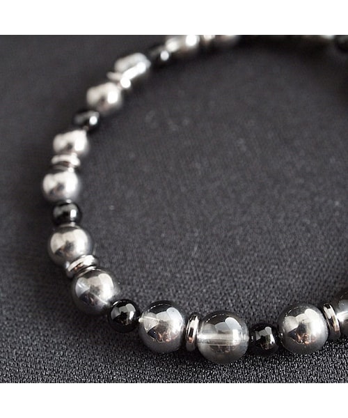 KiRi（キリ）の「JMBRY Unisex ブレスレット -リズム-（ブレスレット・レディース・グリーン/レッド/ブルー/ブラック/シルバー・Free）」の5枚目の写真