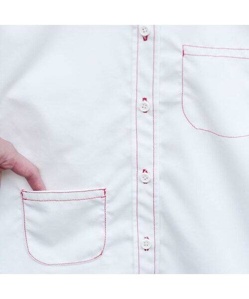 NIRAME.CO（ニラメッコ）の「罠の糸しゃつ　～赤い糸～（シャツ/ブラウス・レディース・その他）」の4枚目の写真