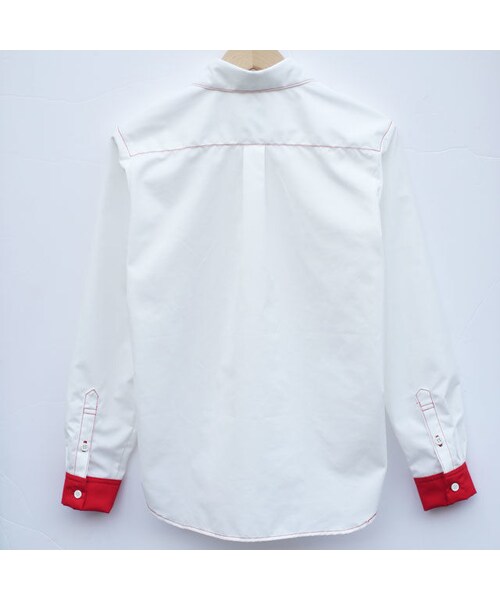 NIRAME.CO（ニラメッコ）の「罠の糸しゃつ　～赤い糸～（シャツ/ブラウス・レディース・その他）」の2枚目の写真