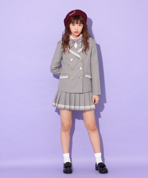 完品　レピピアルマリオ　卒服　セーラー襟　おしゃれ可愛い　ホワイト×グレー repipi armario（レピピ アルマリオ）の「☆2018卒服☆セーラー