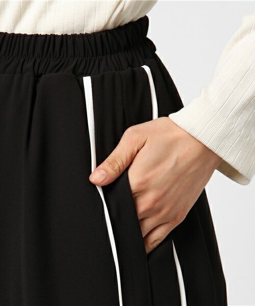 archives（アルシーヴ）の「スリットパイピングパンツ（その他パンツ・レディース・ブラック/ベージュ・MEDIUM）」の6枚目の写真