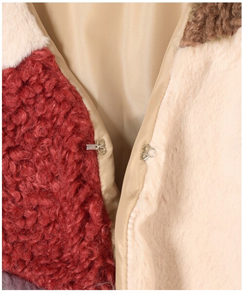 w closet（ダブルクローゼット）の「パッチワークボアブルゾン（ジャケット/アウター・レディース・オフホワイト×グレー/モカ×ピンク・FREE）」の14枚目の写真