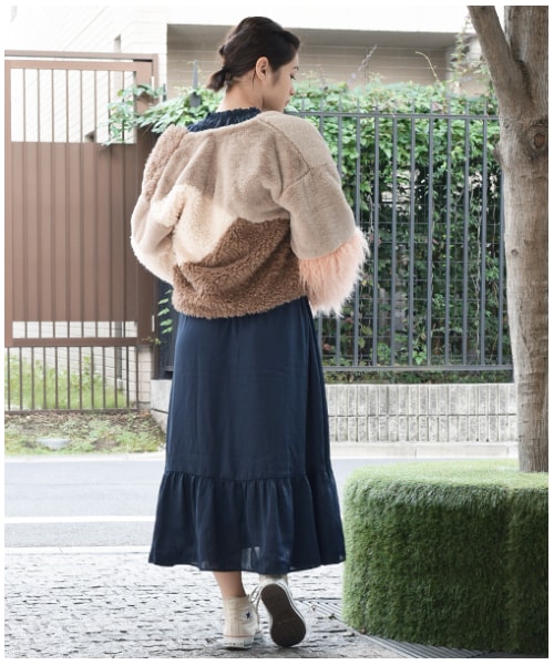 w closet（ダブルクローゼット）の「パッチワークボアブルゾン（ジャケット/アウター・レディース・オフホワイト×グレー/モカ×ピンク・FREE）」の10枚目の写真