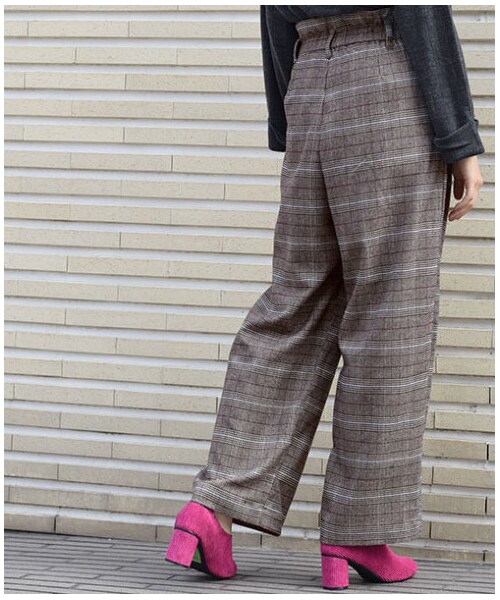 w closet（ダブルクローゼット）の「ハイウエストチェックパンツ（パンツ・レディース・ブラウン/チャコールグレー・FREE）」の7枚目の写真