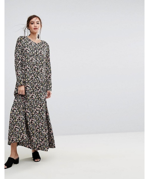 People Tree（ピープルツリー）の「People Tree X V&A Maxi