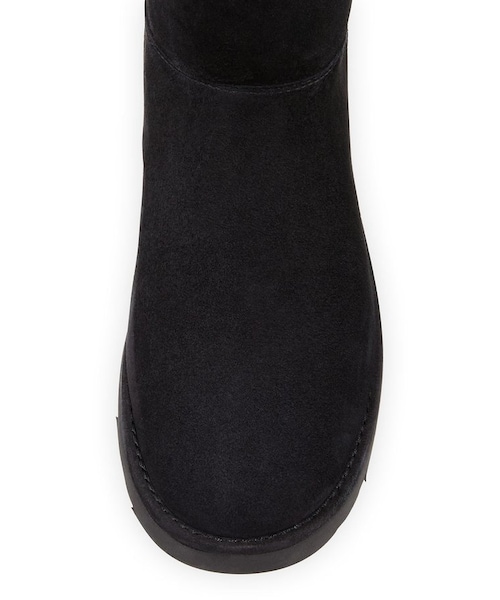 UGG（アグ）の「UGG Abree Short II Classic Boot（ブーツ）」 - WEAR