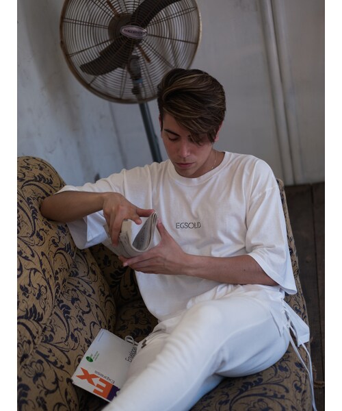 MIG HOUSE(エムアイジーハウス)の「EGSOLID SIDE LACE UP TEE IN White(Tシャツ/カットソー・レディース・ホワイト・FREE)」の2枚目の写真