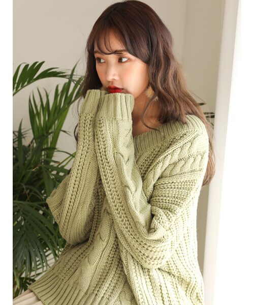 KORMARCH(コマチ)の「オーバーサイズケーブルニットプルオーバー(ニット/セーター・レディース・その他・FREEサイズ)」の1枚目の写真
