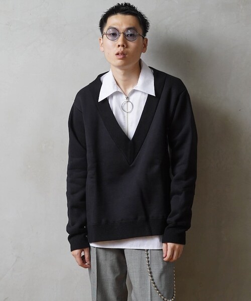 NEONSIGN（ネオンサイン）の「NEON SIGN V-NECK SWEAT（スウェット