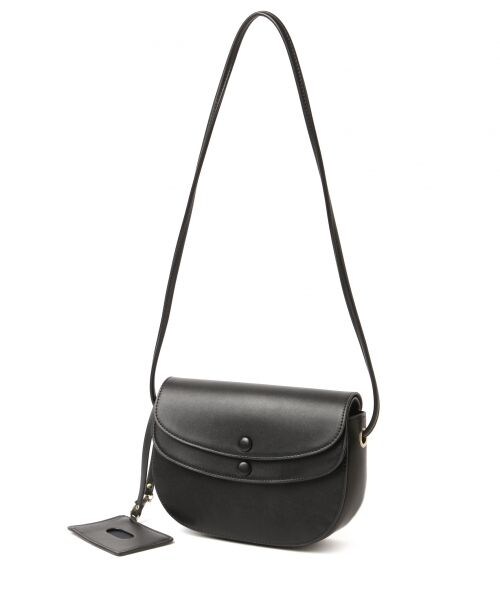 studio CLIP（スタディオクリップ）の「2フラップパスケース付きショルダーバッグ（バッグ・シルバー/ブラック/ベージュ）」の2枚目の写真