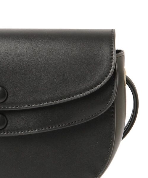 studio CLIP（スタディオクリップ）の「2フラップパスケース付きショルダーバッグ（バッグ・シルバー/ブラック/ベージュ）」の7枚目の写真