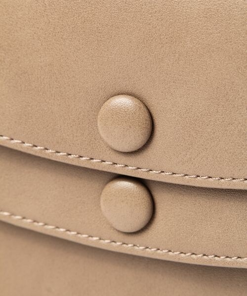 studio CLIP（スタディオクリップ）の「2フラップパスケース付きショルダーバッグ（バッグ・シルバー/ブラック/ベージュ）」の10枚目の写真