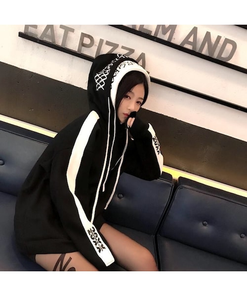 no brand（ノーブランド）の「20XX x 33TH% パーカー（Tシャツ