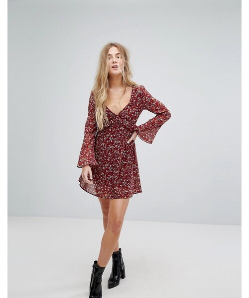 PULL&BEAR（プルアンドベア）の「Pull&Bear Floral Printed Dress（ワンピース・レディース・Red・S/M）」の4枚目の写真